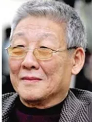 孙家栋：中国工程院院士，运载火箭与卫星技术专家，探月工程总设计师，功勋科学家。航天部科技委副主任，航空航天工业部副部长，航空航天工业部科技委主任。